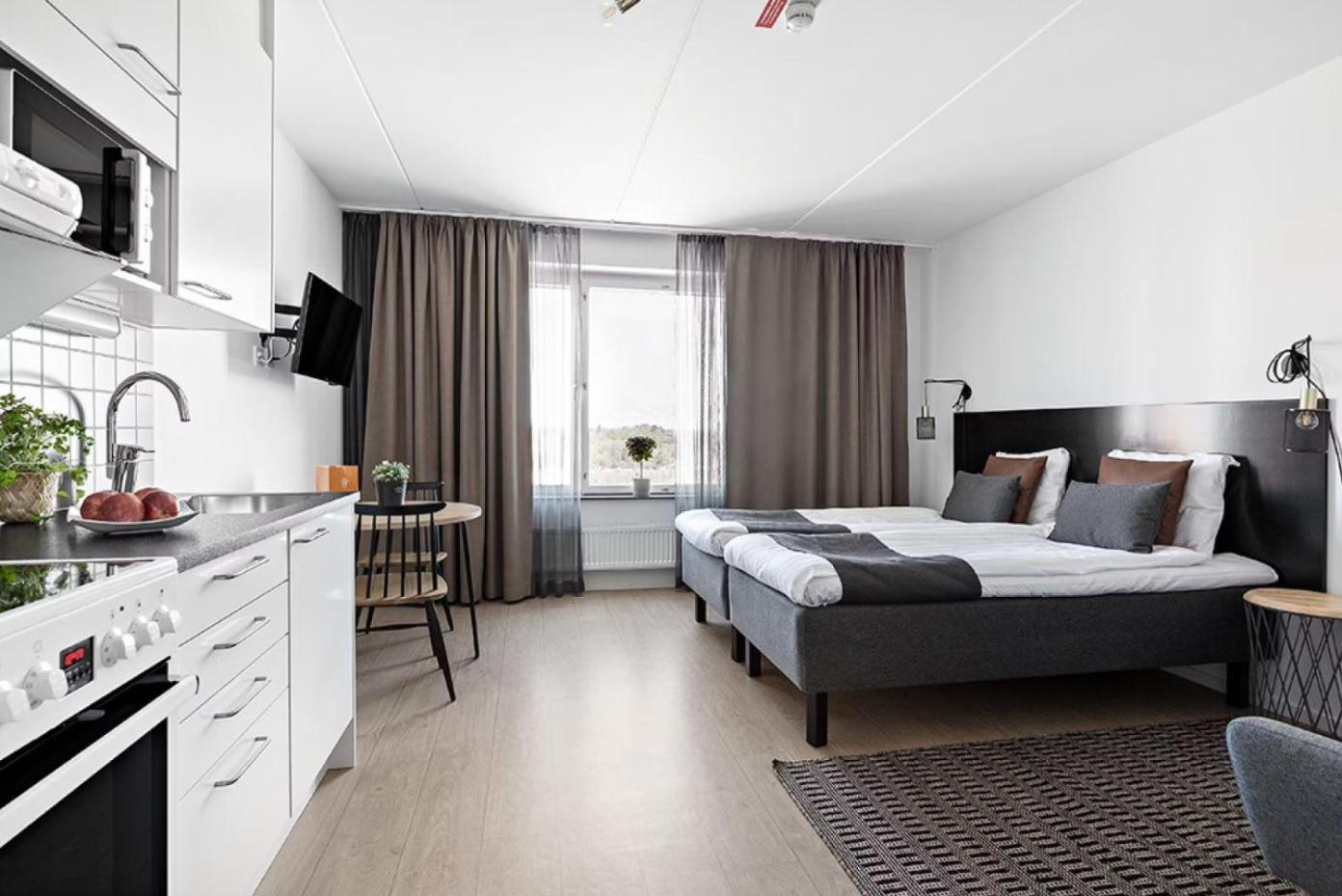 Forenom Hotel Flemingsberg - 10Min From Aelvsjoe Гуддінґе Екстер'єр фото
