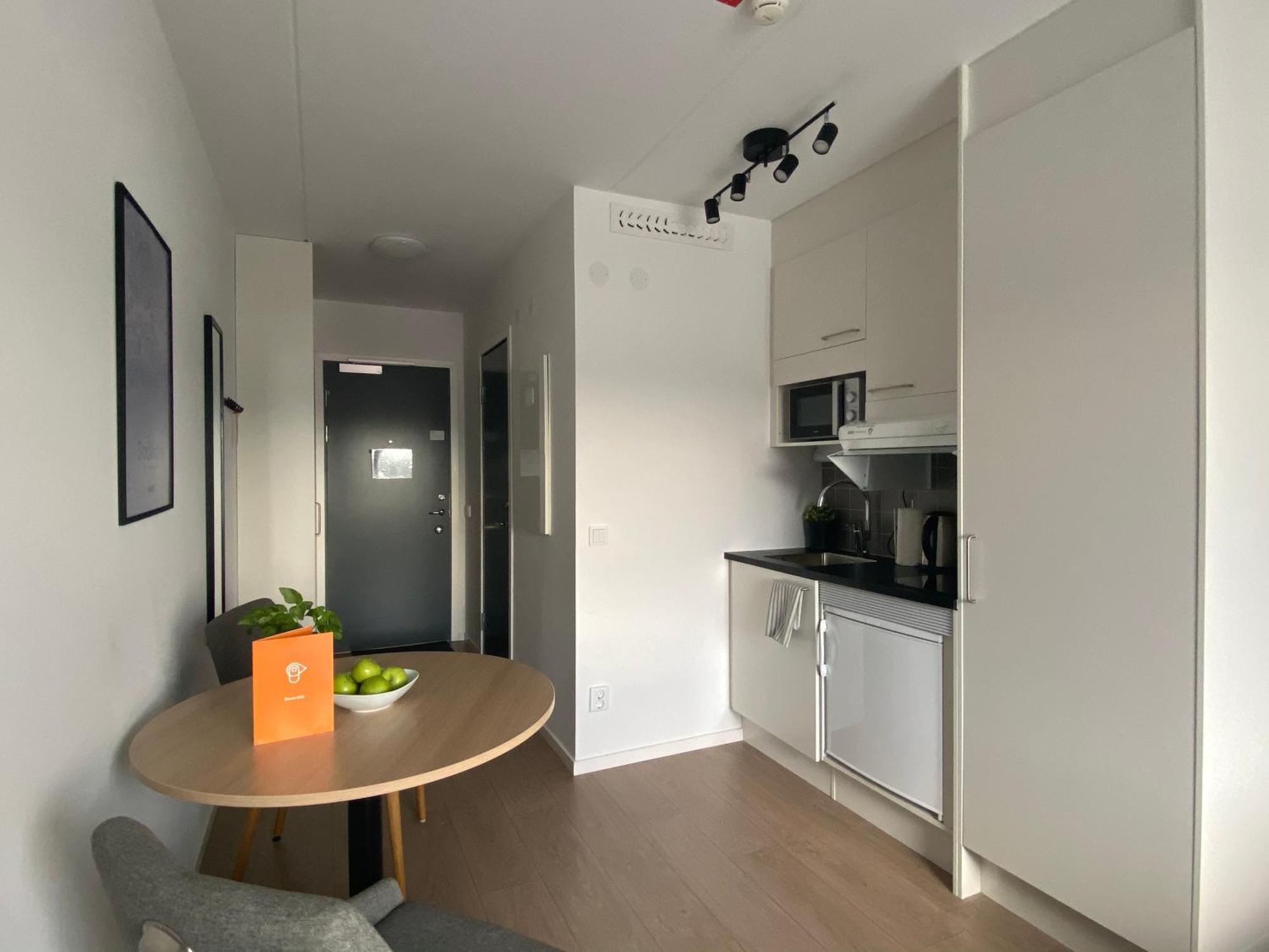 Forenom Hotel Flemingsberg - 10Min From Aelvsjoe Гуддінґе Екстер'єр фото
